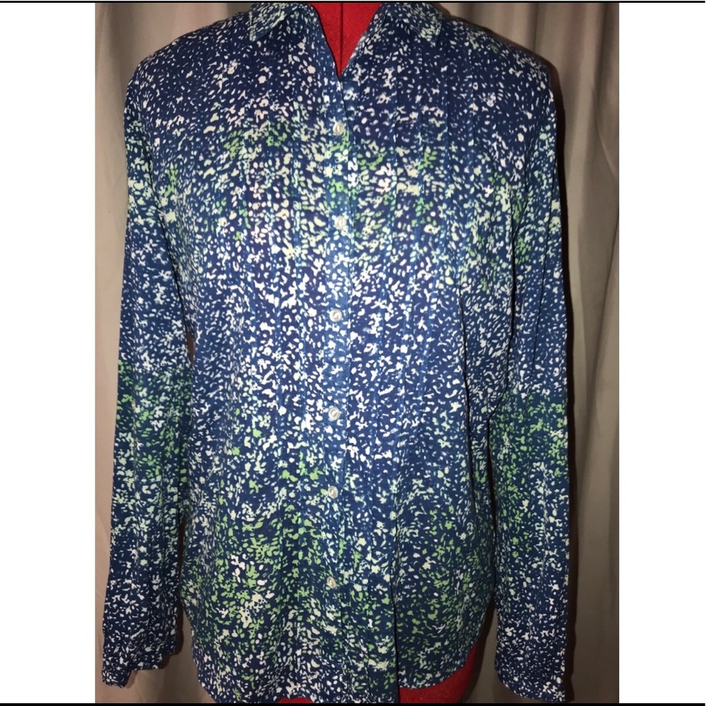 Button down - Picture 2 of 7